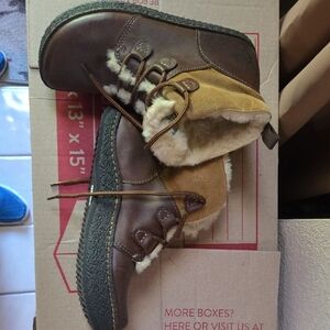 Stylish Warm Brown and Tan Lace-Up Earth Kalso Boots